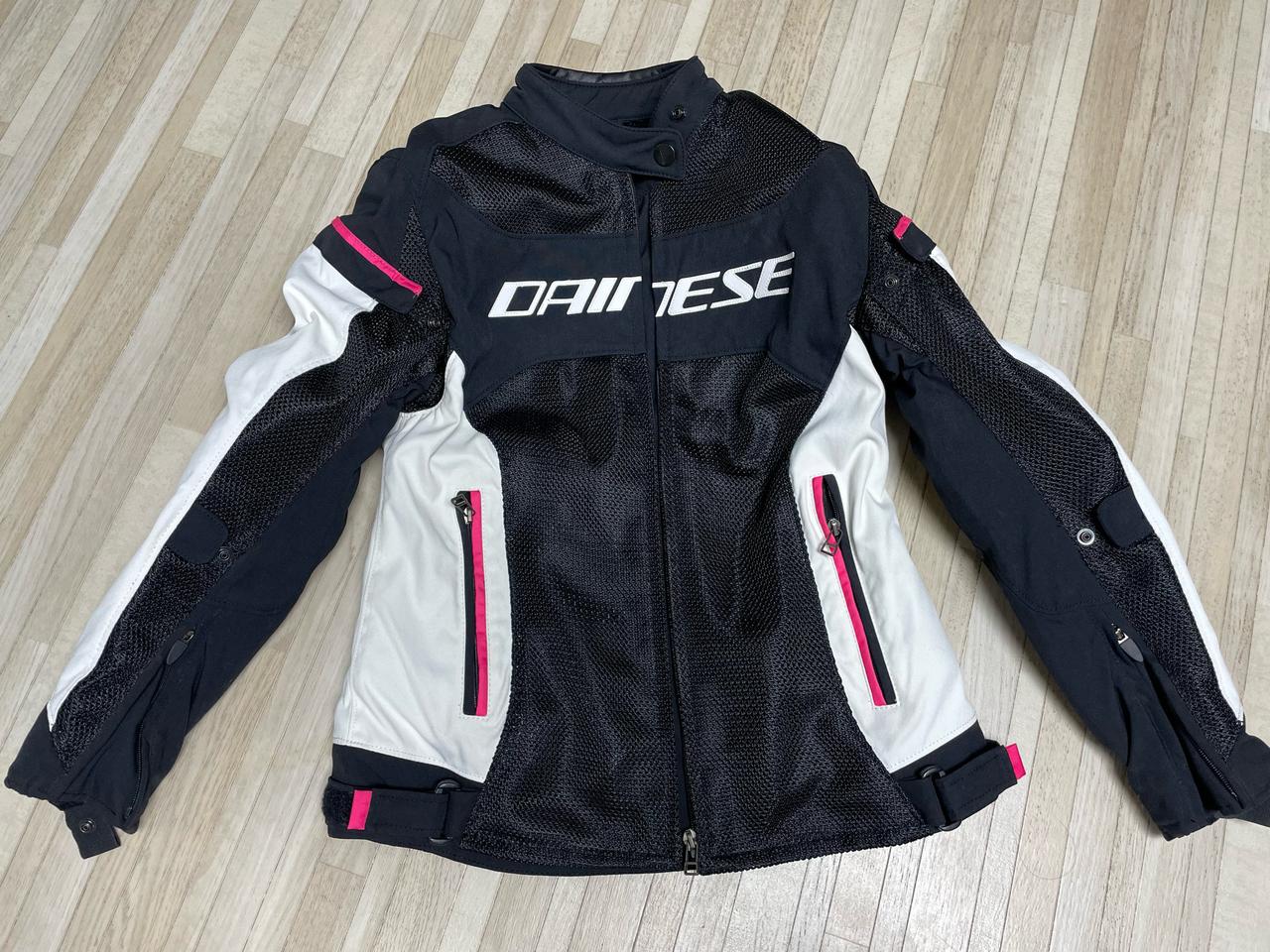 다이네즈 메쉬 42사이즈 여성 점퍼