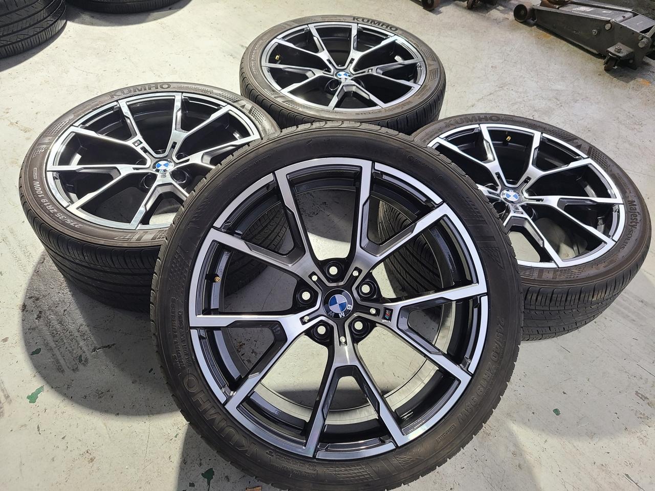 BMW m8 728m스타일 19인치 휠타이어 팝니다