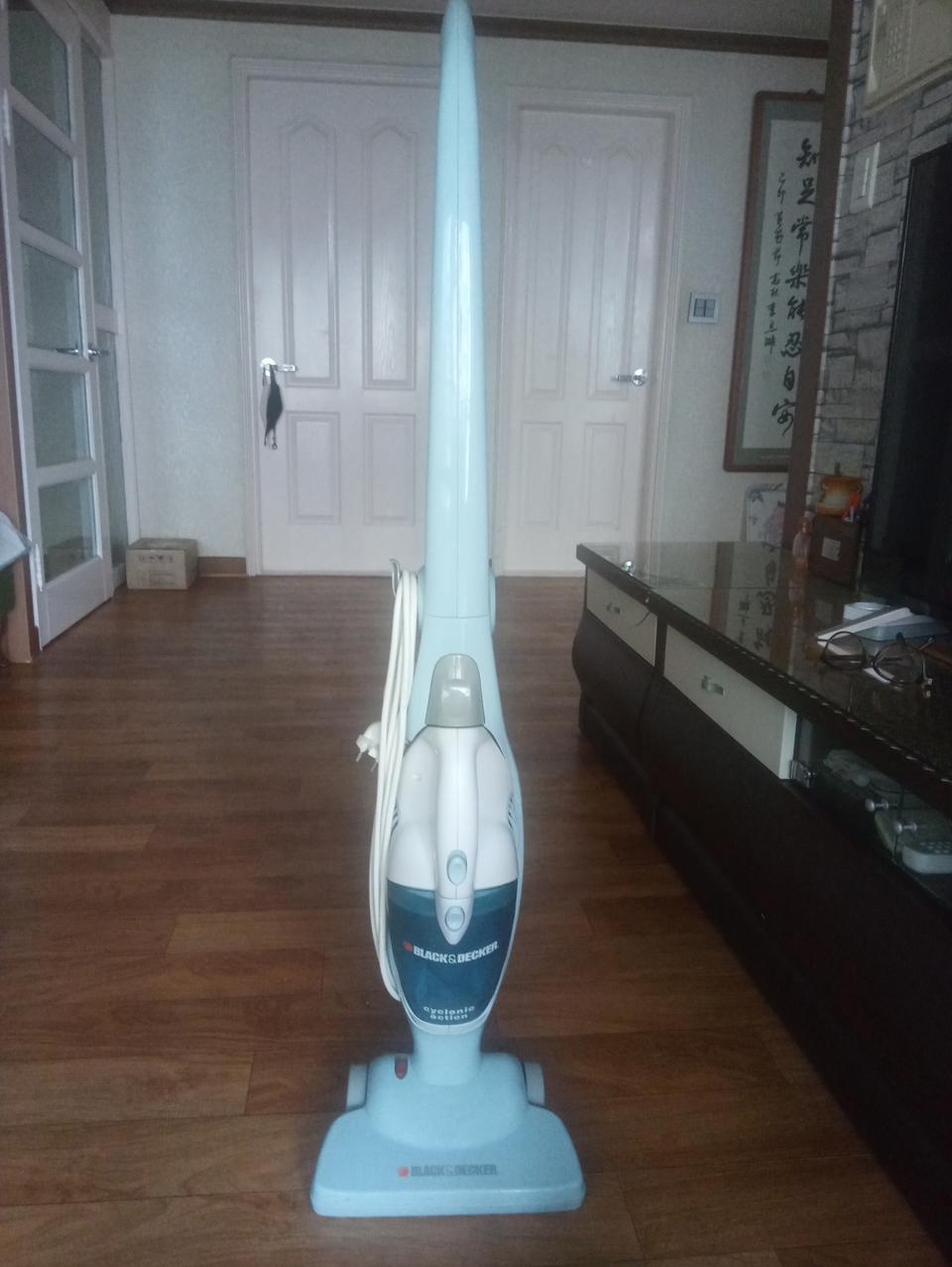 블랙데커 유선 청소기