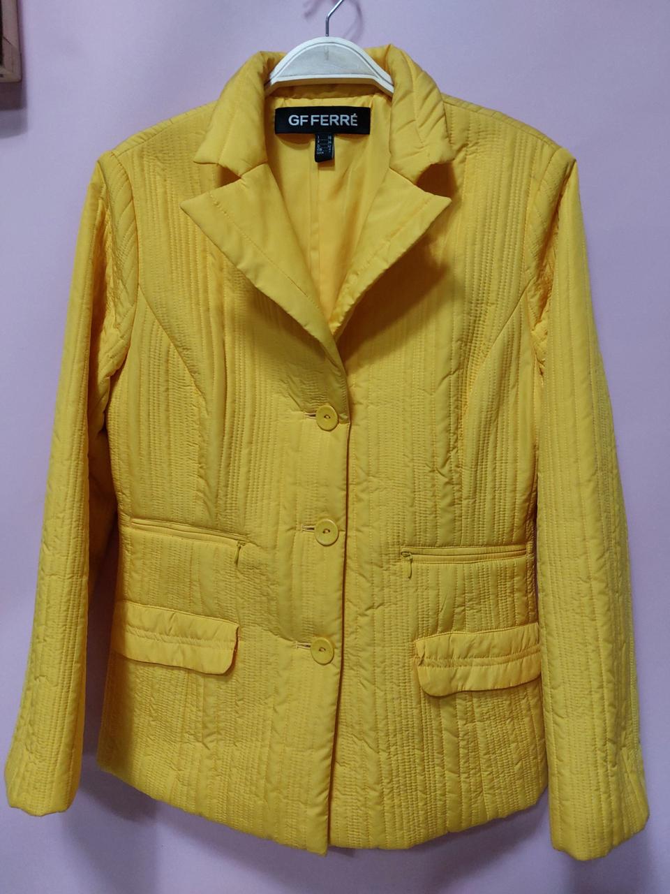 정품 (( GF FERRE' )) 누빔쟈켓  36  M