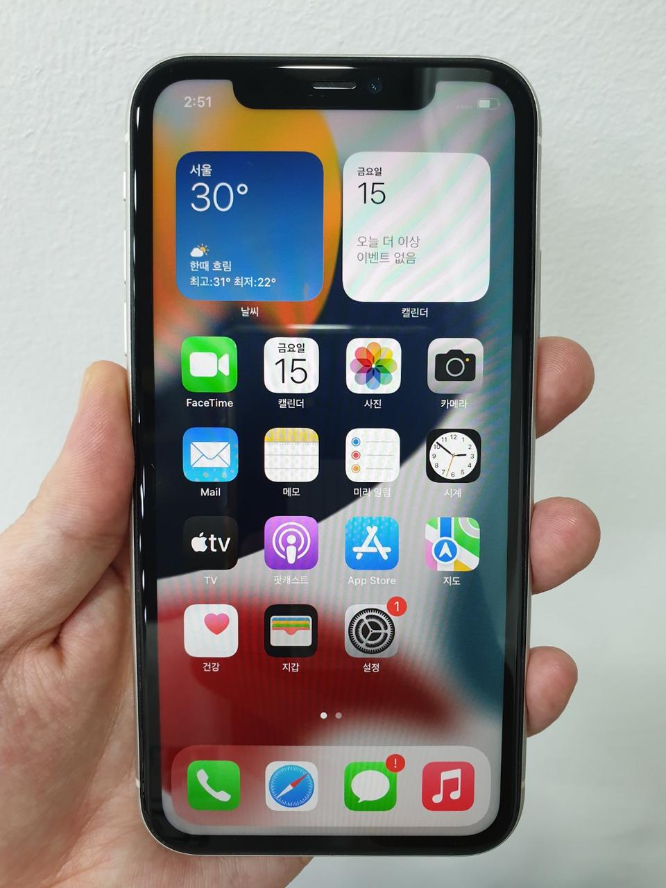 아이폰11 (화이트, 64기가, 배터리 87%) 팝니다
