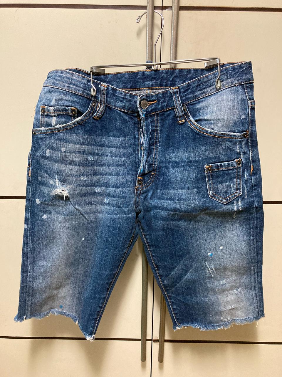 디스퀘어드2 워싱 패치 페인팅 진 반바지 46