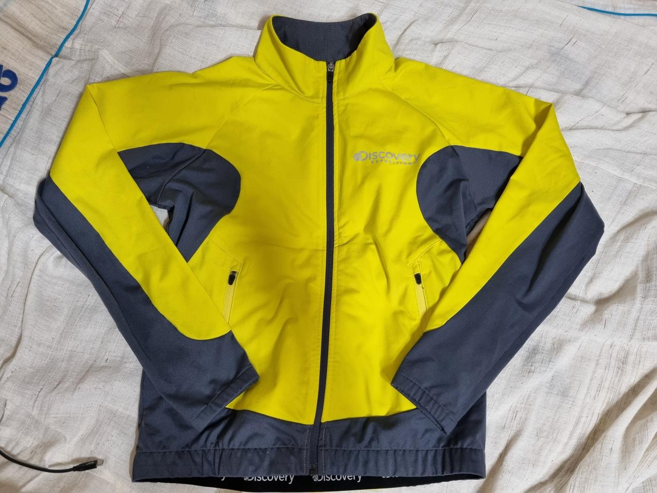 디스커버리 집업