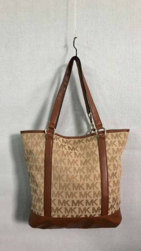 MK 마이클코어스 숄더백 38*38*9cm