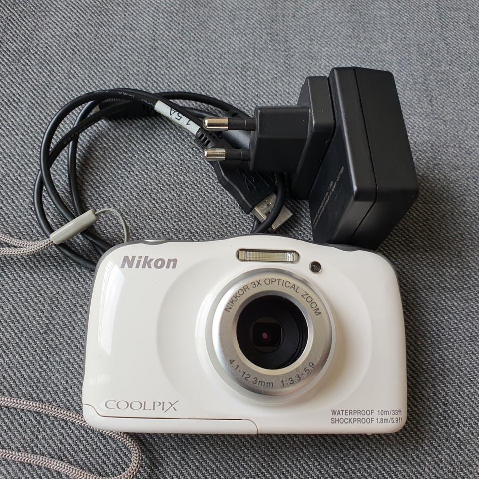 니콘 쿨픽스 W100방수카메라