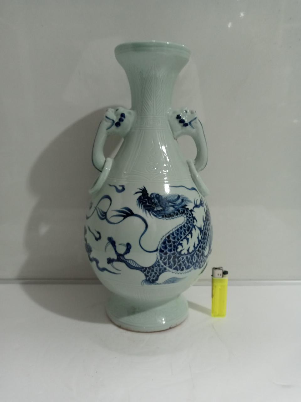 A182  청화백자 용충양이화병