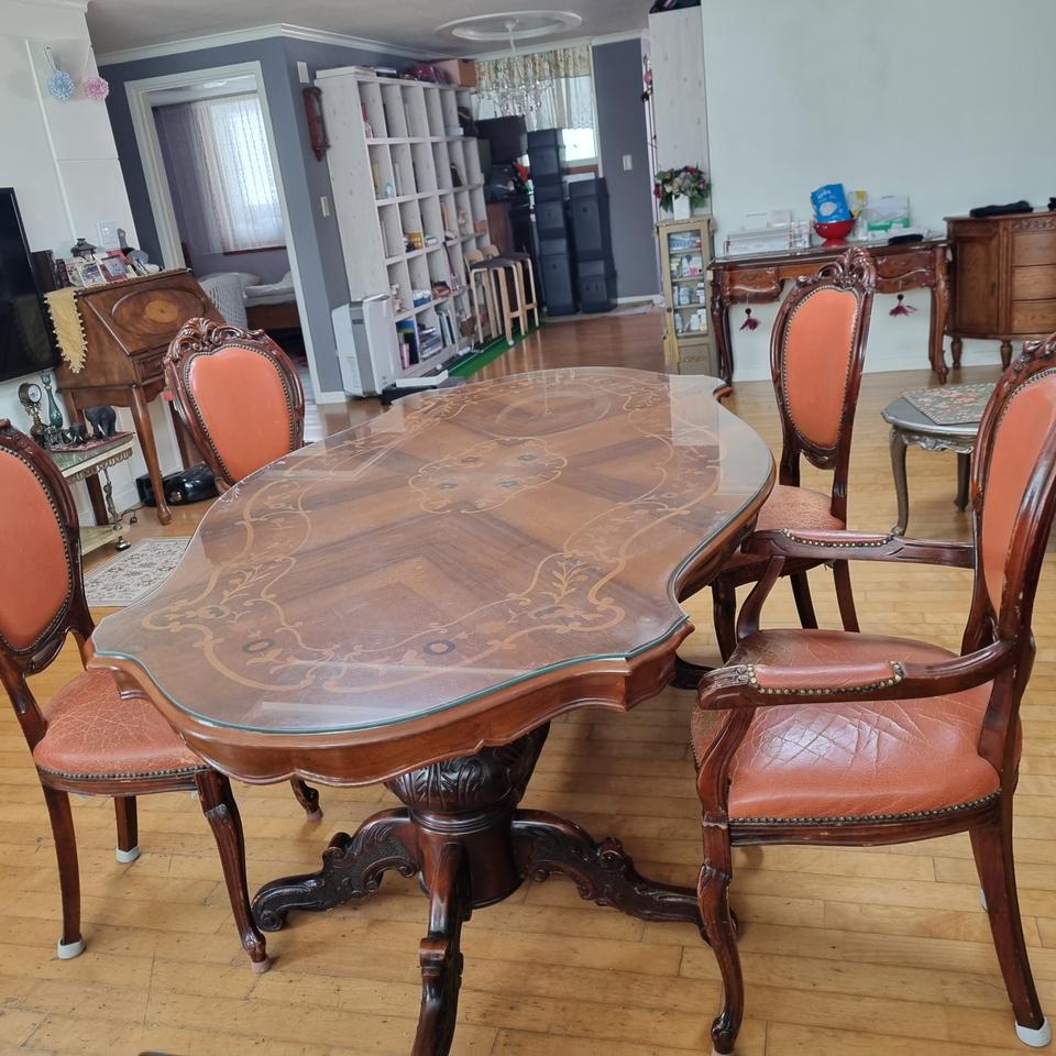 엔틱 6인용 식탁