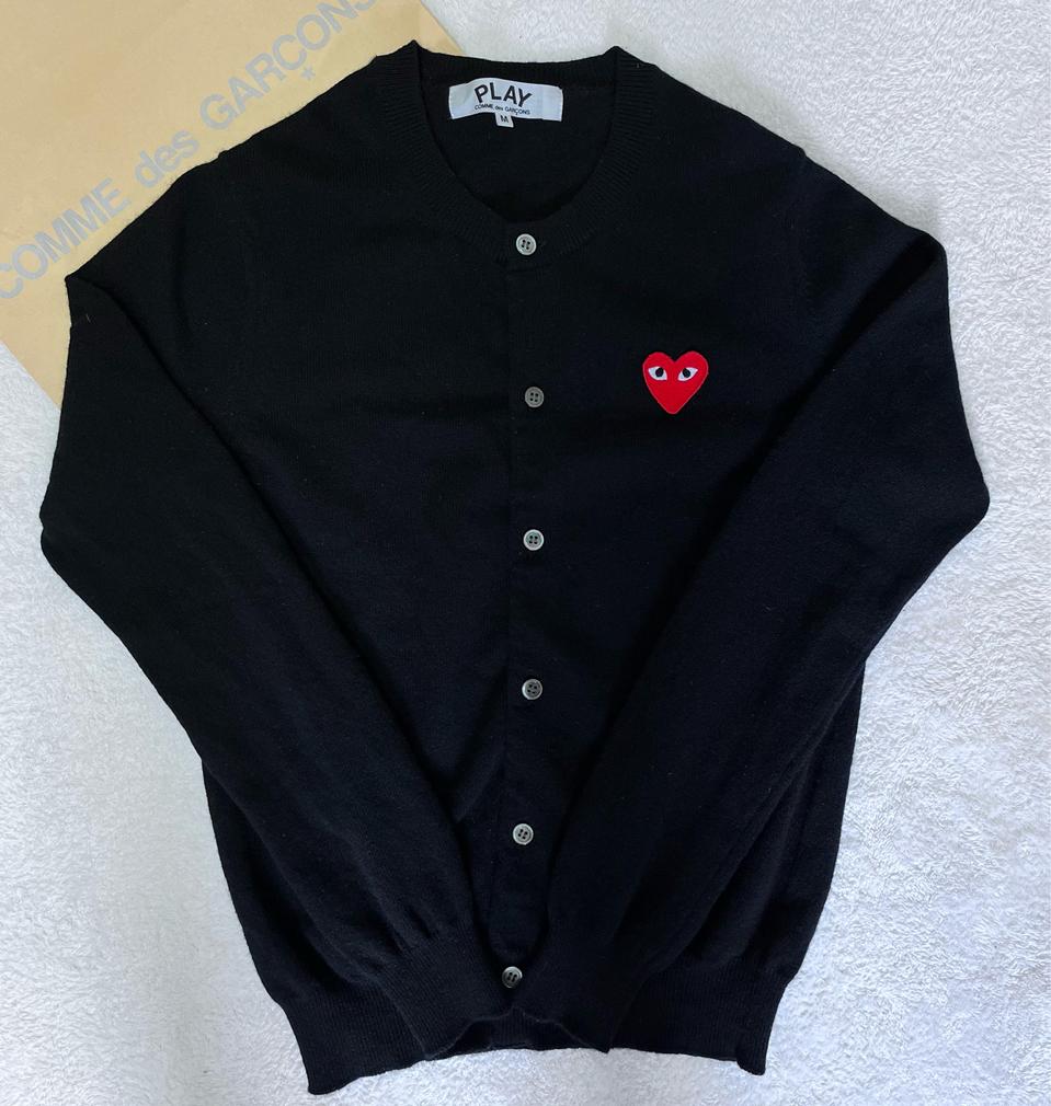 {새상품 급} 꼼데가르송 레드와펜 블랙 여성 가디건