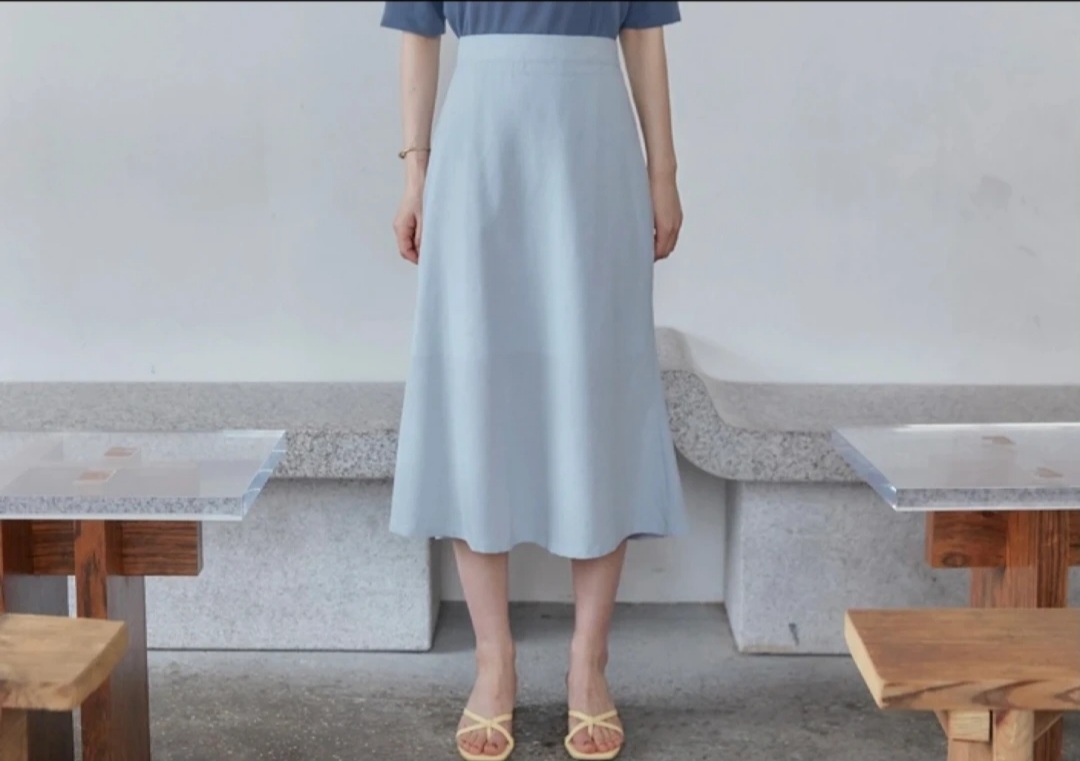 스카이블루 롱 스커트 (뒷밴딩)