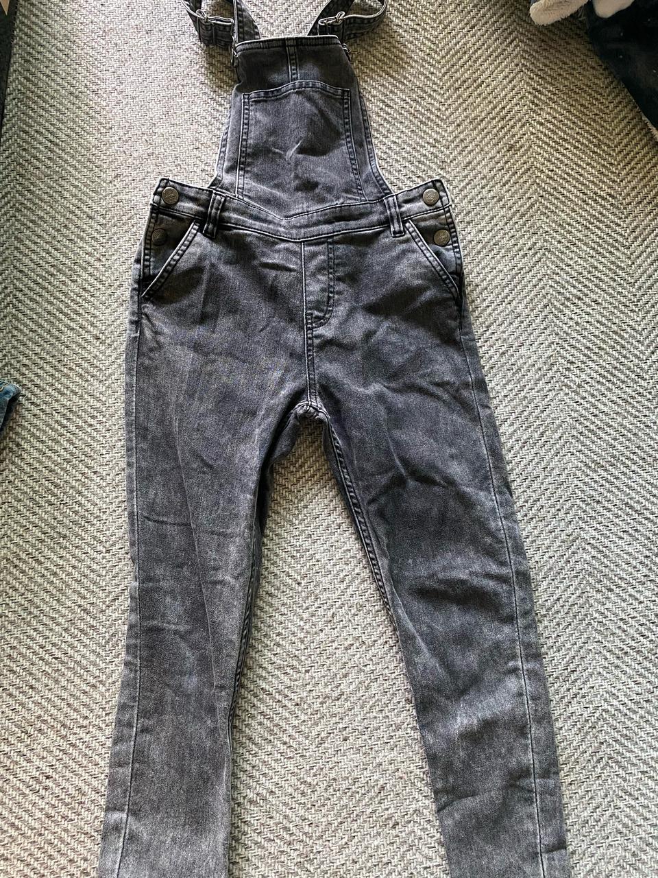 여아 멜빵팬츠 (8-9세)