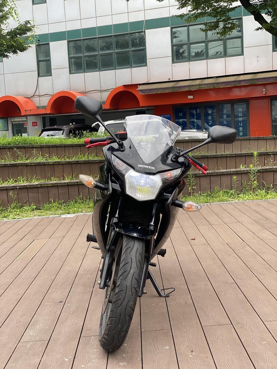 혼다 CBR125CC 2012년식 저렴하게 판매합니다