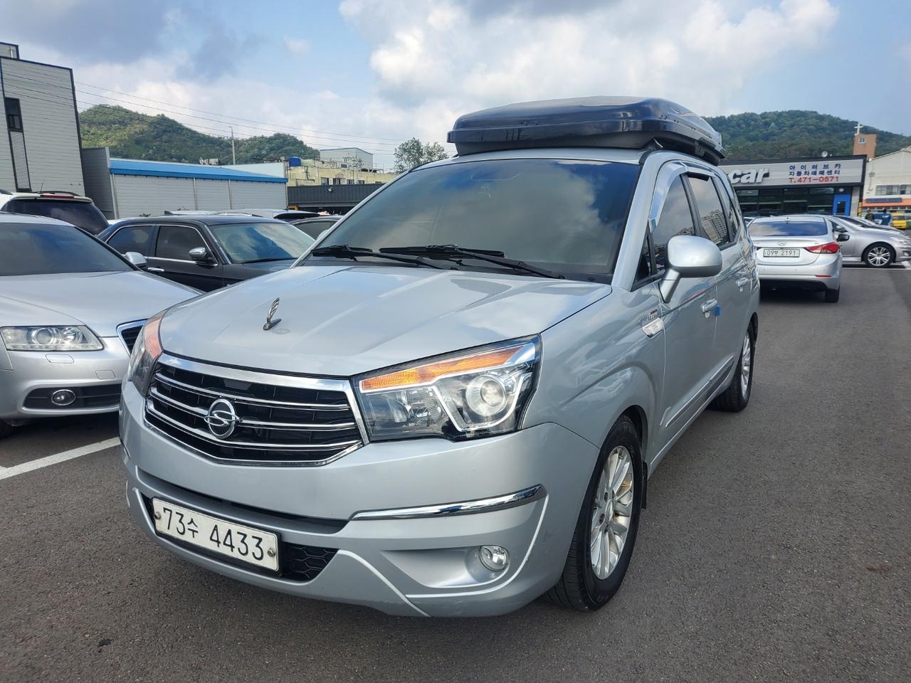 쌍용 코란도 투리스모 11인승 디젤 2.0 4WD GT