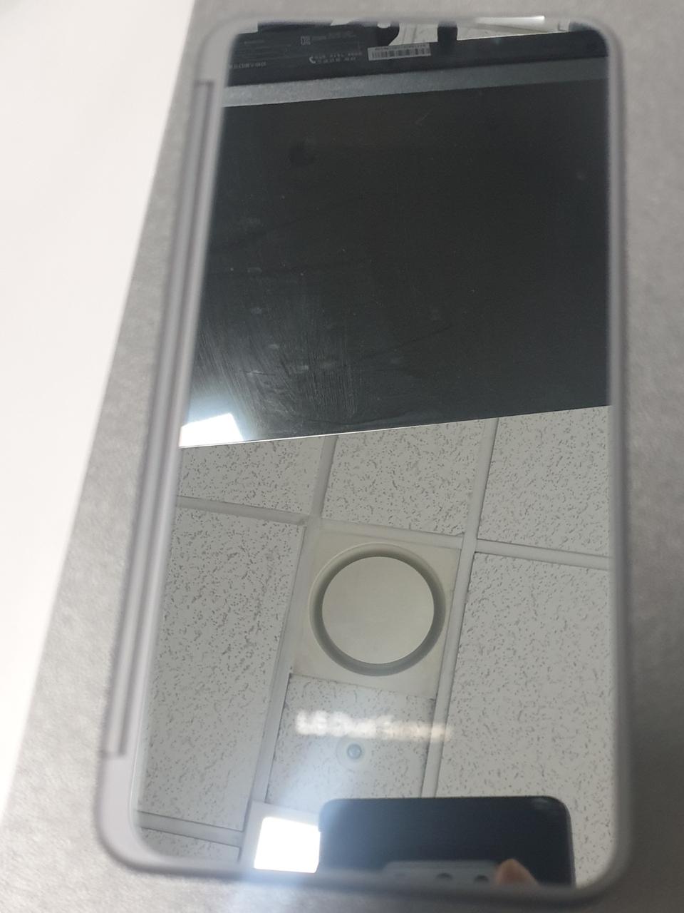 v50s 듀얼스크린 판매합니다