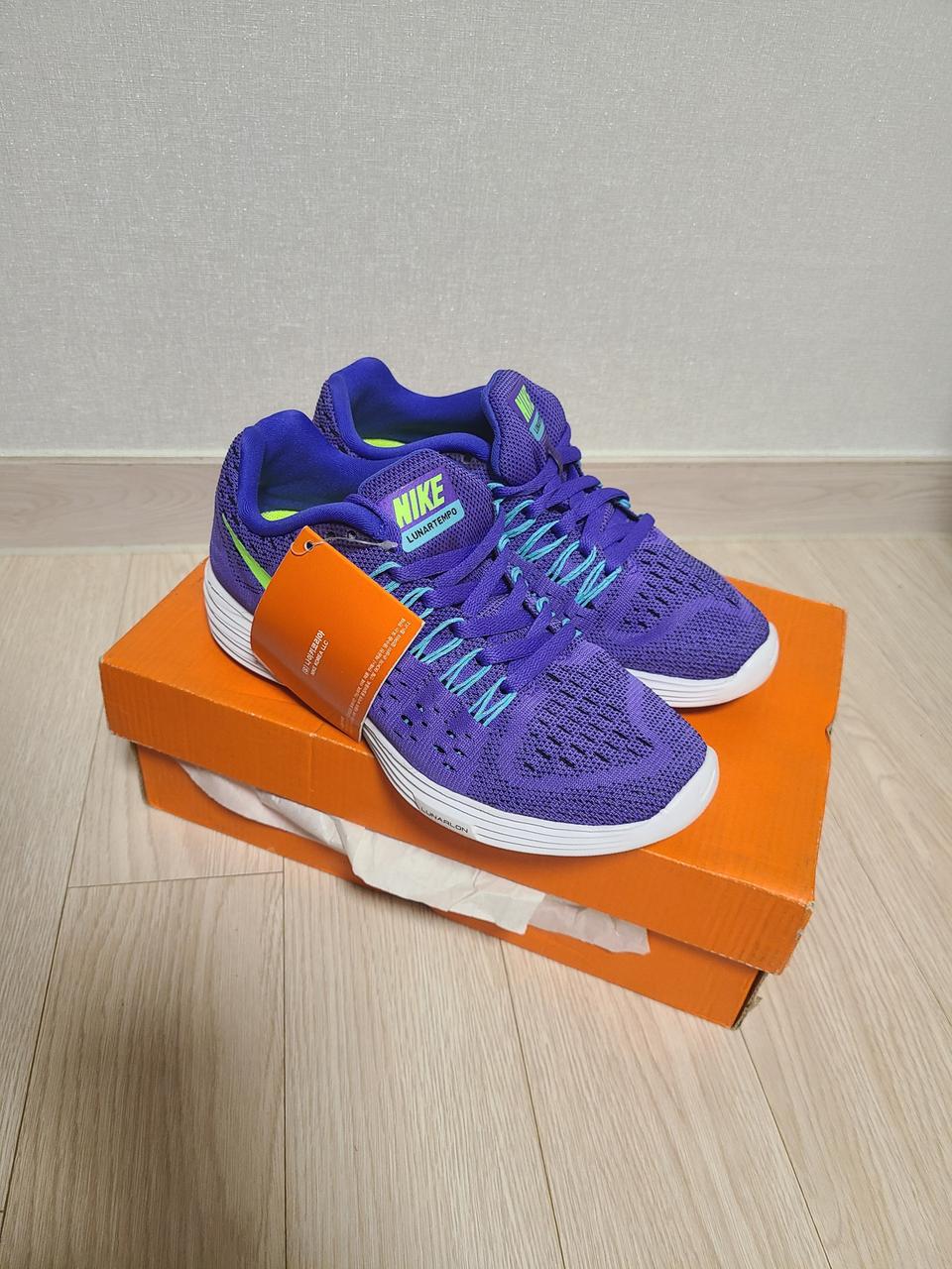 새상품)나이키운동화 220