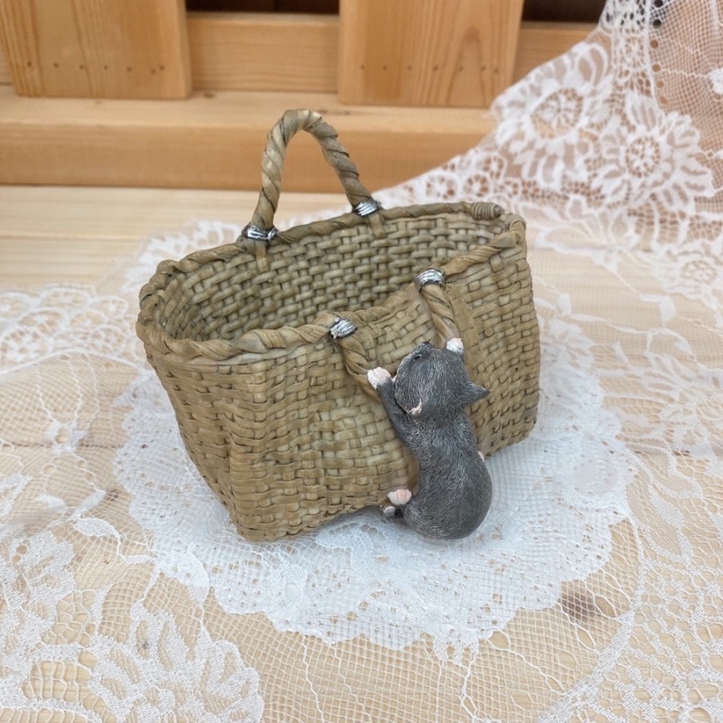 (새상품) 바구니에 매달린 고양이 미니어쳐