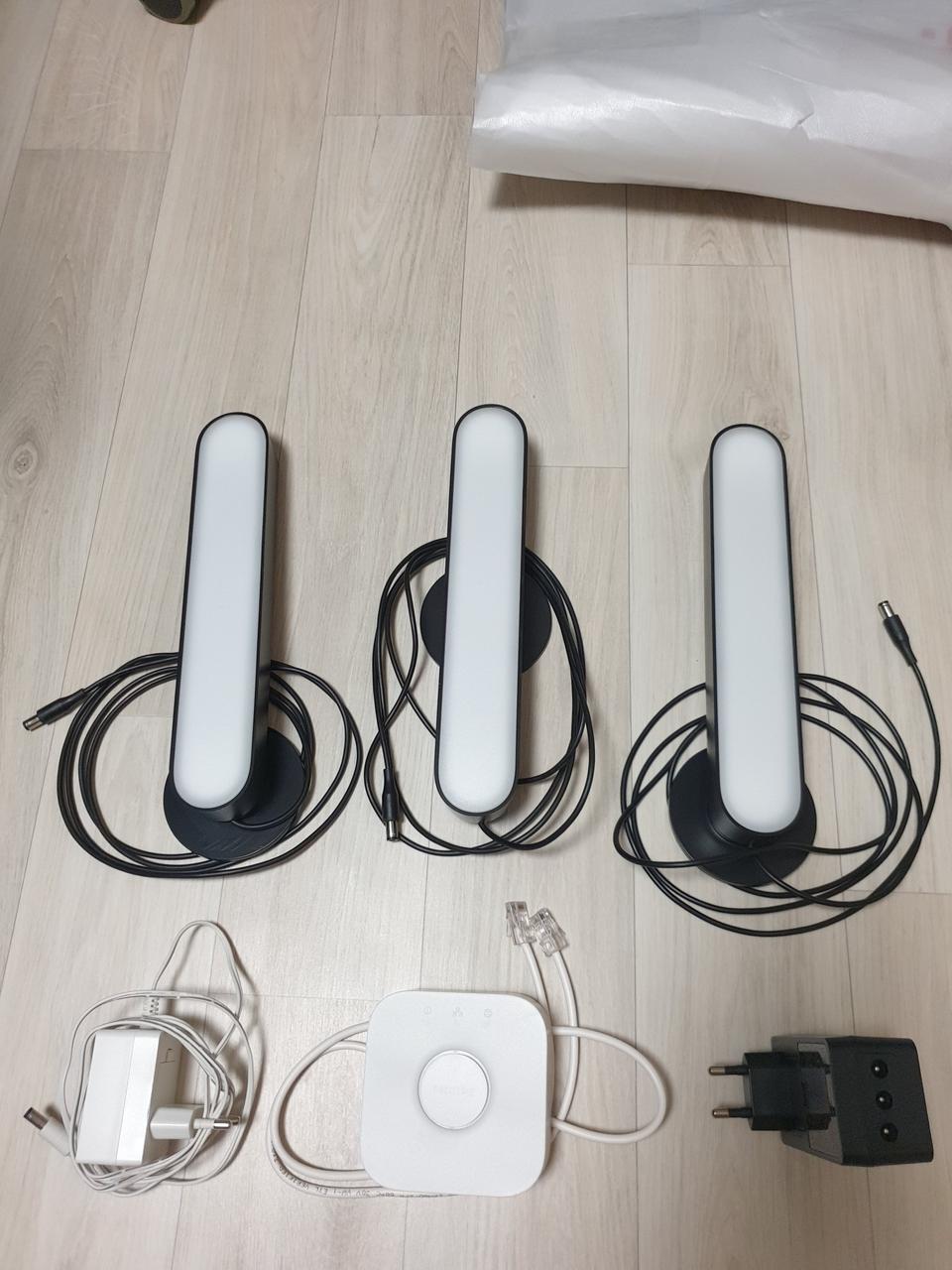 필립스 휴 라이트바 3개 + 휴 브릿지