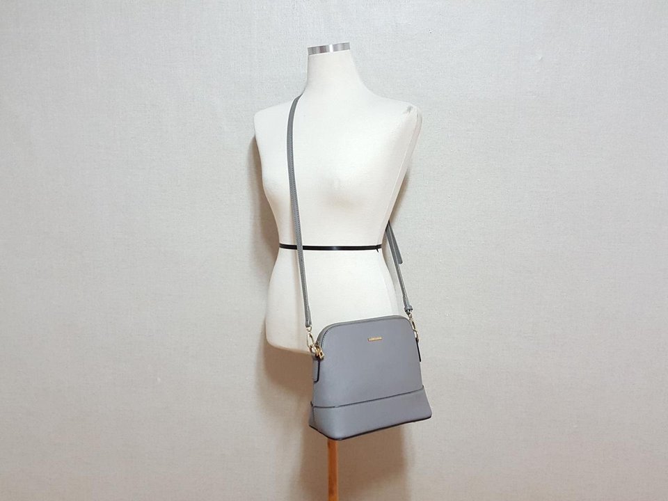 정품)DELLA STELLA 델라스텔라 소가죽 소형 ... | 세컨웨어(헬로마켓) 정품)Della Stella 델라스텔라 소가죽 소형 ... | 세컨웨어(헬로마켓)