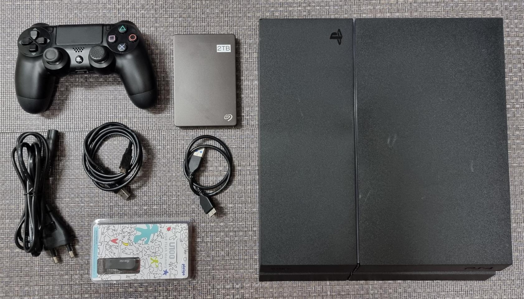 플스4(PS4) HEN9.0 & 확장하드 2테라 겜풀셋팅 CUH-1205