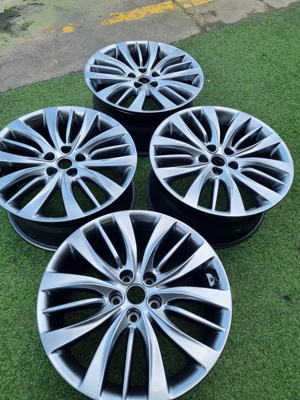 중고휠.타이어.제너시스DH.G80.19인치.HG블랙컷팅스포티지R블랙유광