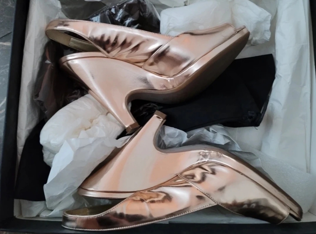 미우미우 36반 (235) 샌들