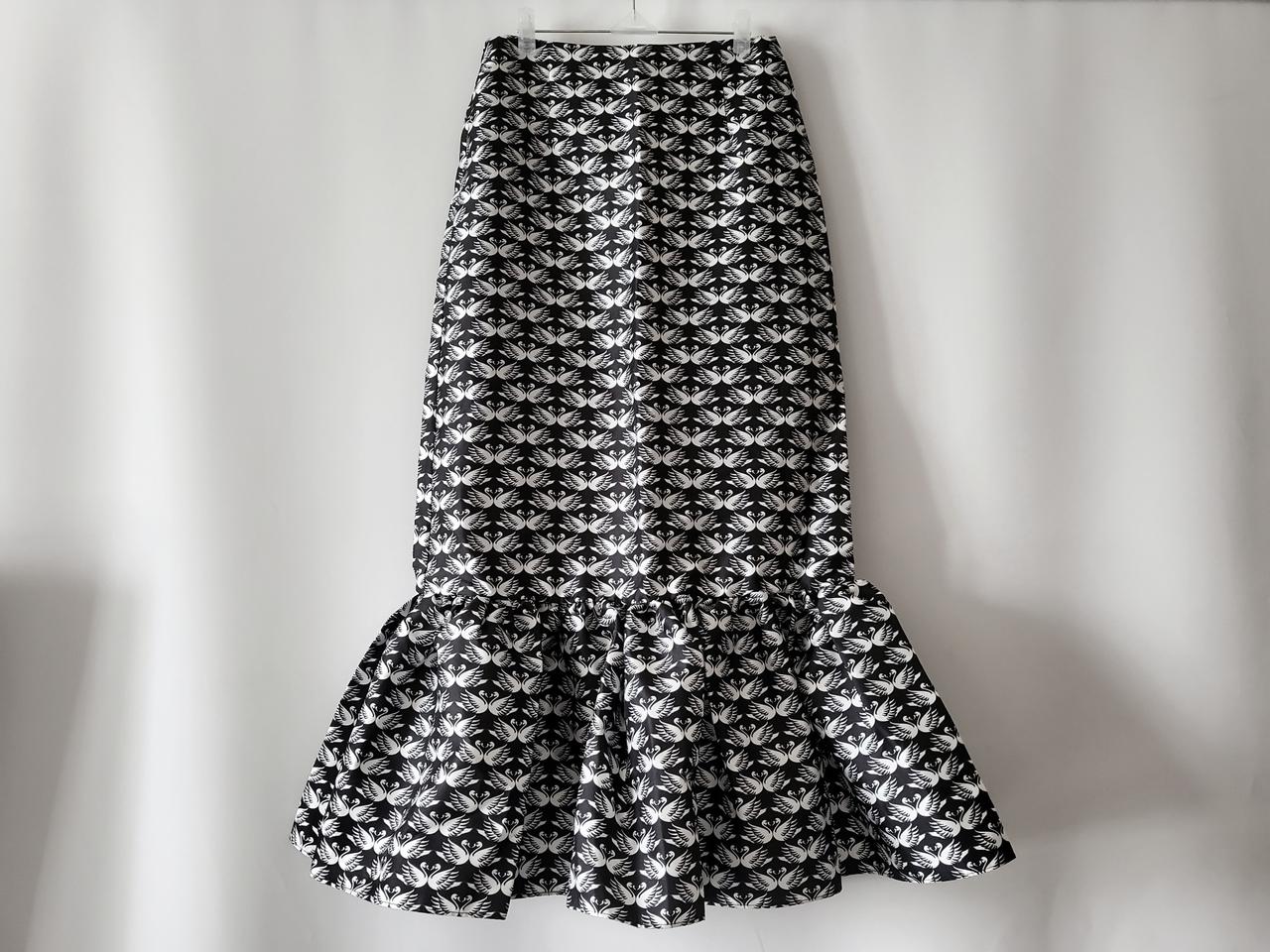 [♡BIG SALE♡]스완 글로시 프릴 롱스커트