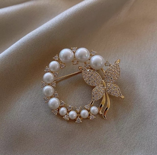 나비진주브로치
