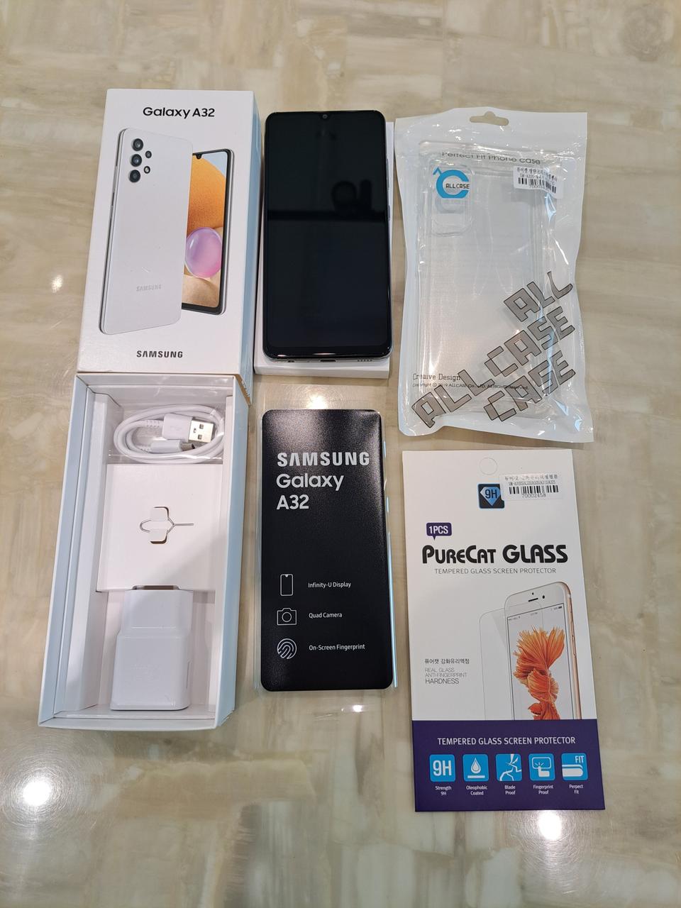 갤럭시 A32_64G 어썸 화이트, 젤리케이스, 유리필름