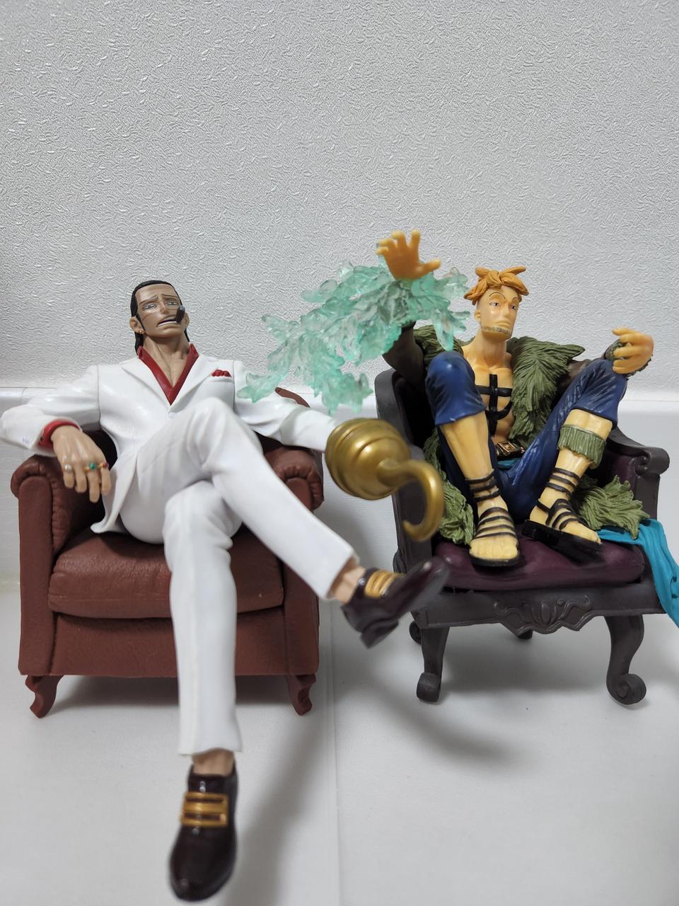 원피스 피규어 좌상 2종 판매