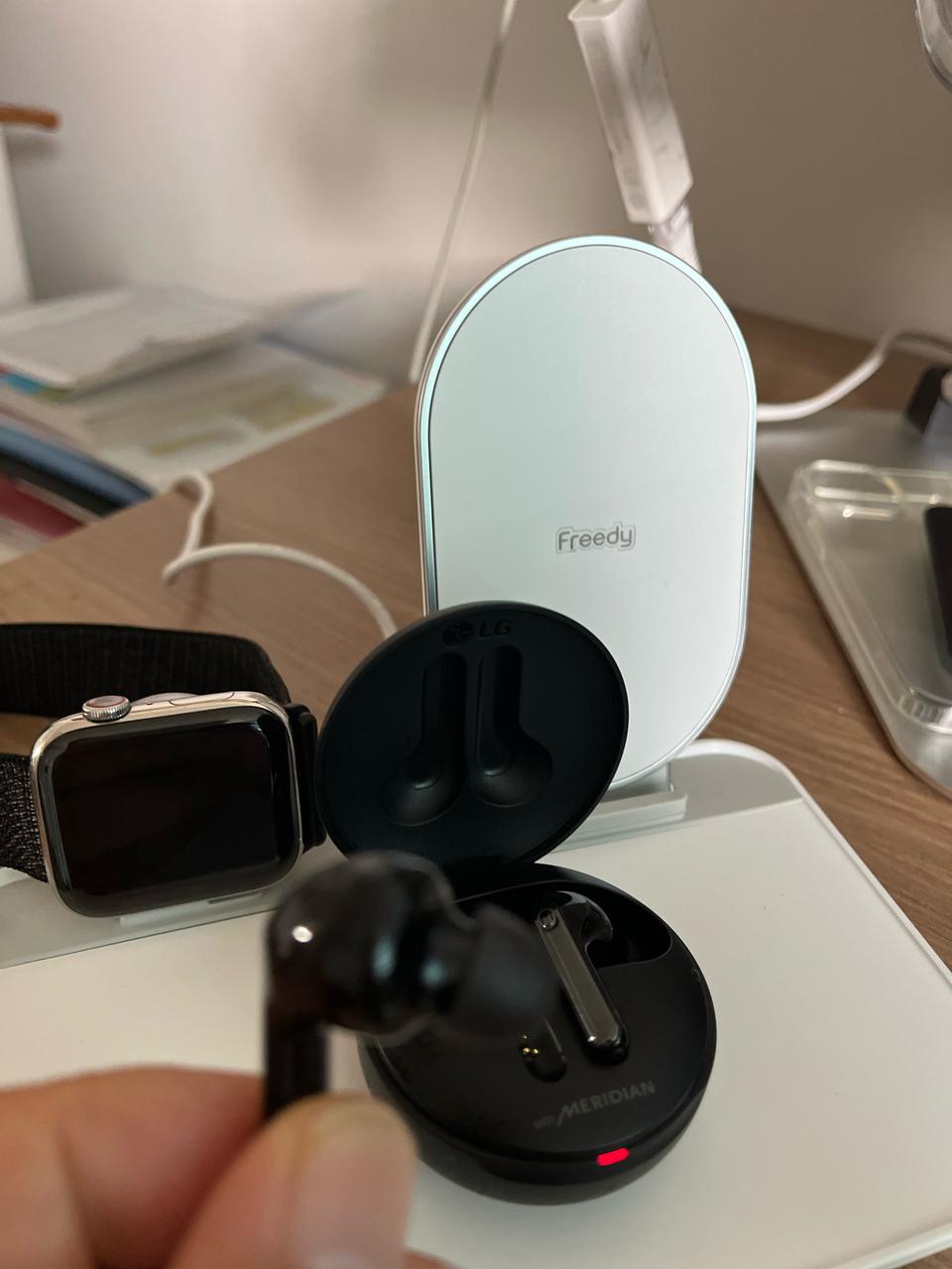 LG 톤프리 무선충전, 노이즈 캔셀링, UV살균, 방수