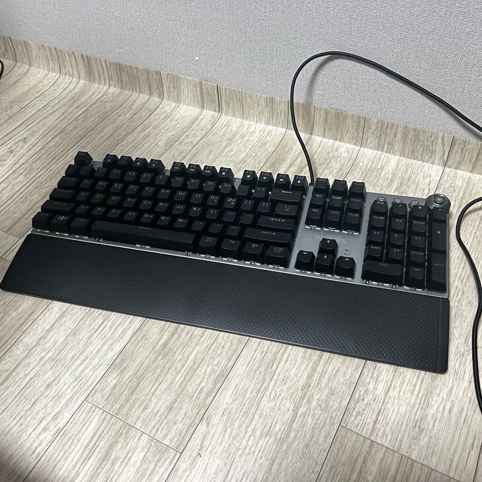 기계식 키보드 (필립스 G614)