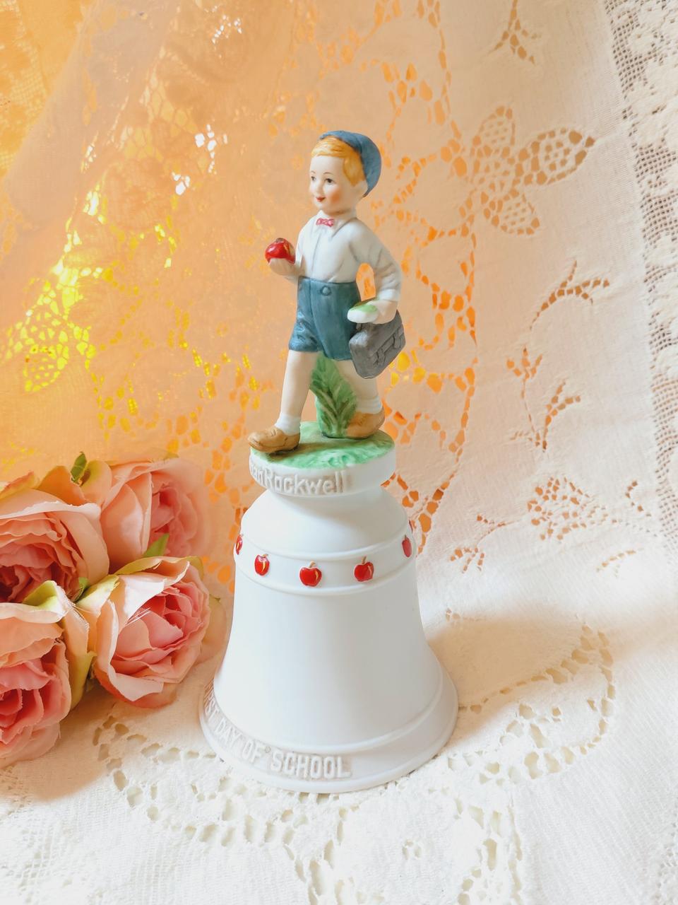 ❤앤틱  노먼락웰  소년 피겨린  벨&종