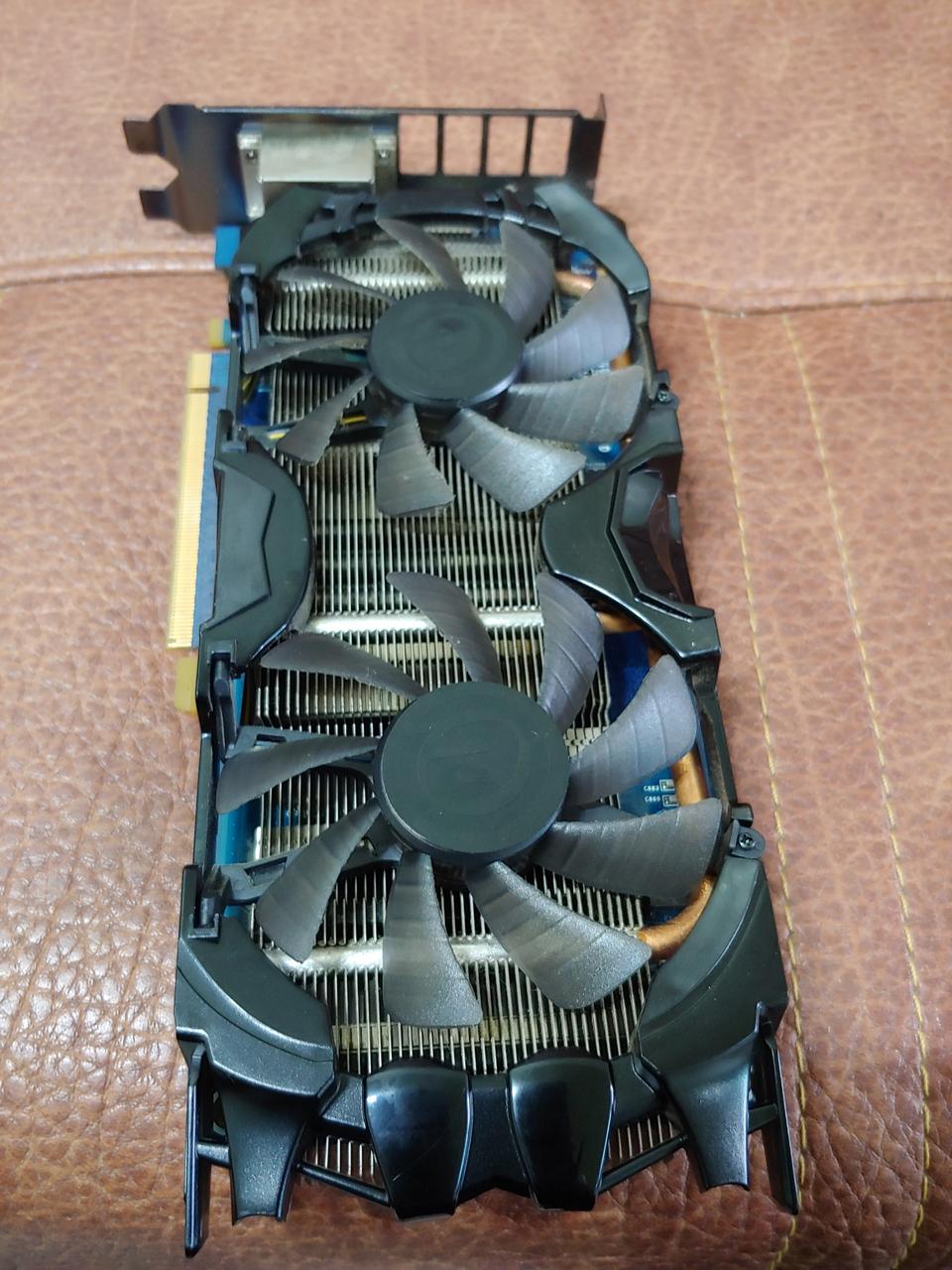 그래픽카드 gtx660  d5  2gb