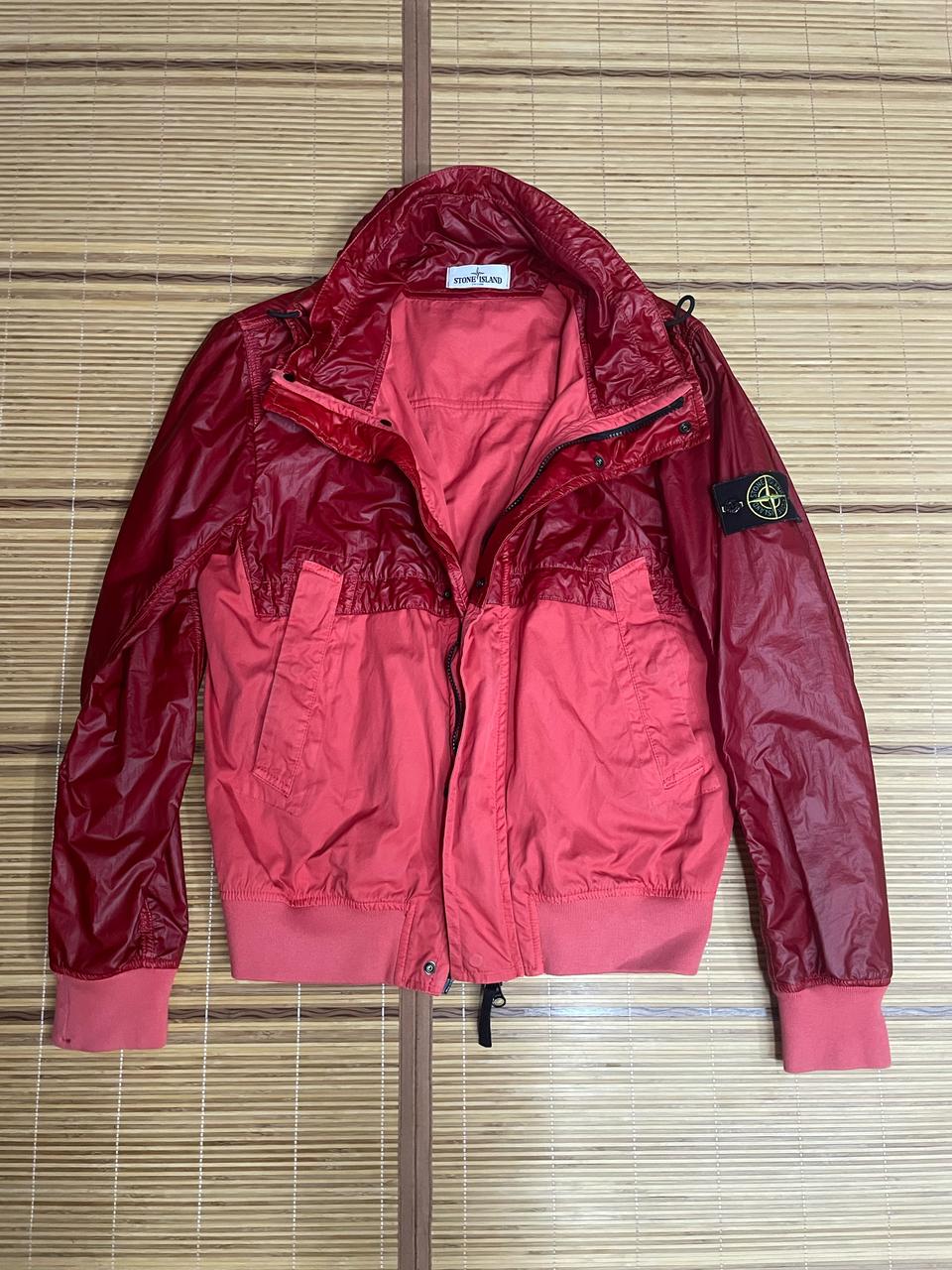 STONE ISLAND 스톤아일랜드 글라스 레드 자켓 M