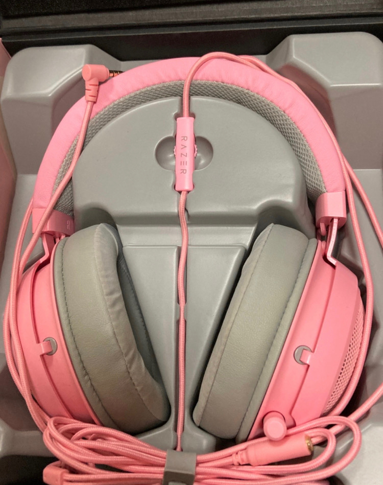 레이저 크라켄 쿼츠 핑크 헤드셋