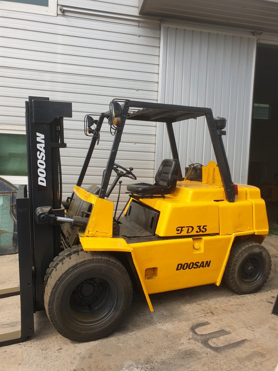 두산 3.5톤 디젤 중고 지게차 싸게판매합니다