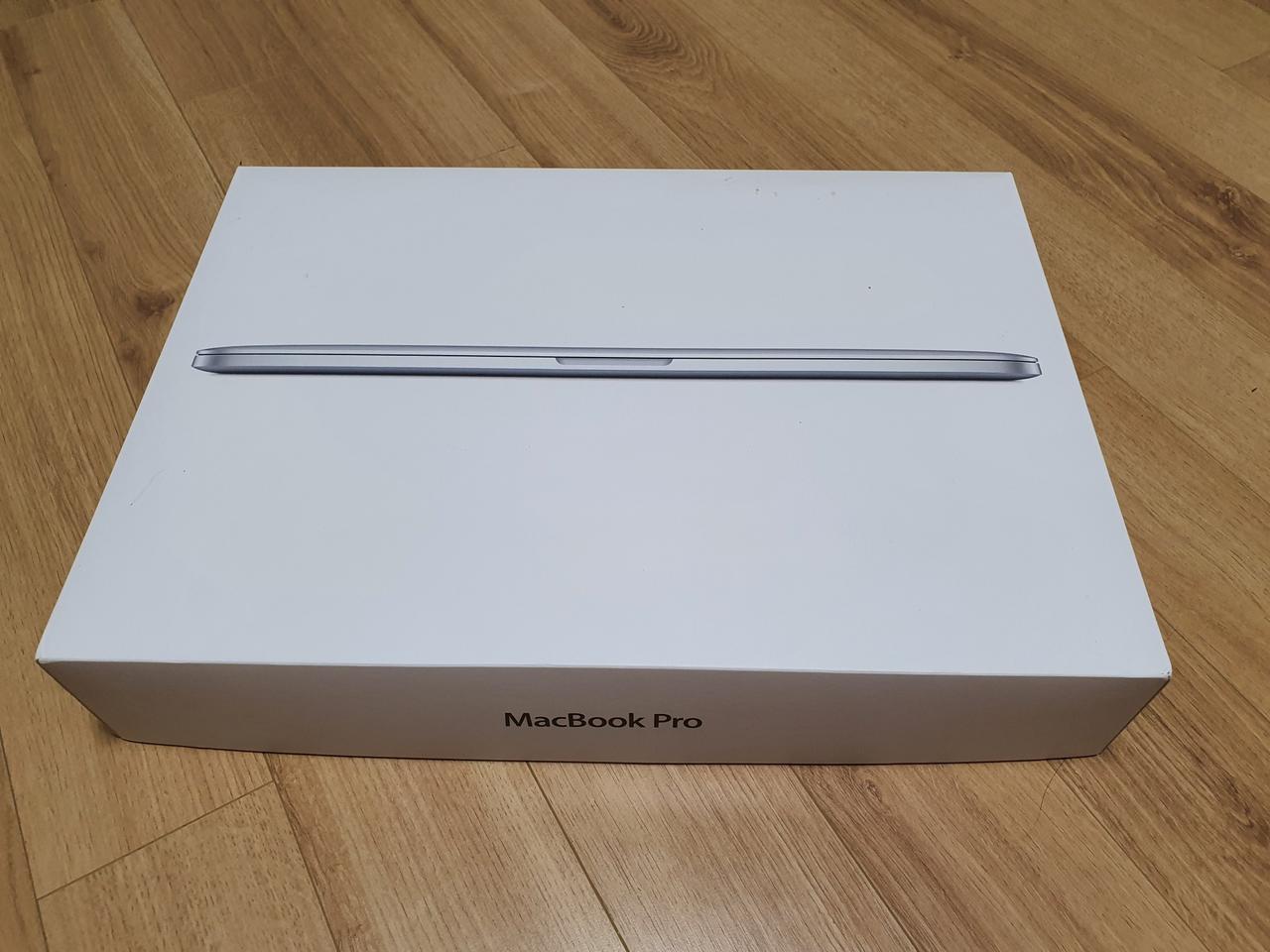 맥북프로 2013년 15인치 i7/8기가램/256기가ssd 박스풀셋