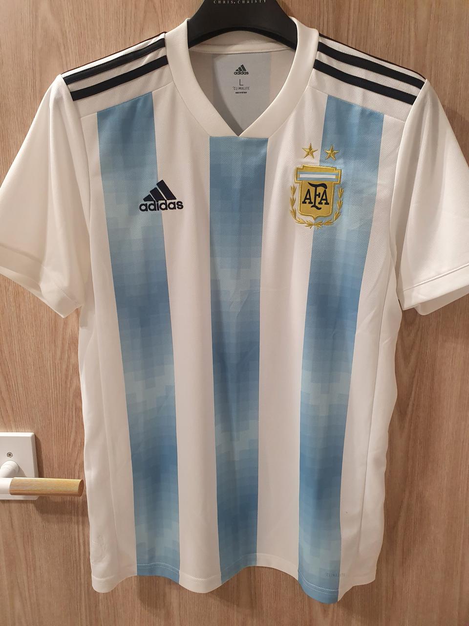 아디다스 티셔츠