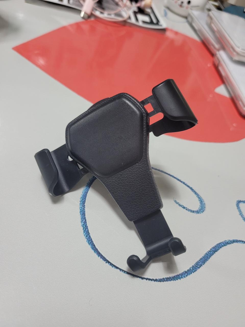 차량에어컨 스마트폰 거치대 팔아요.