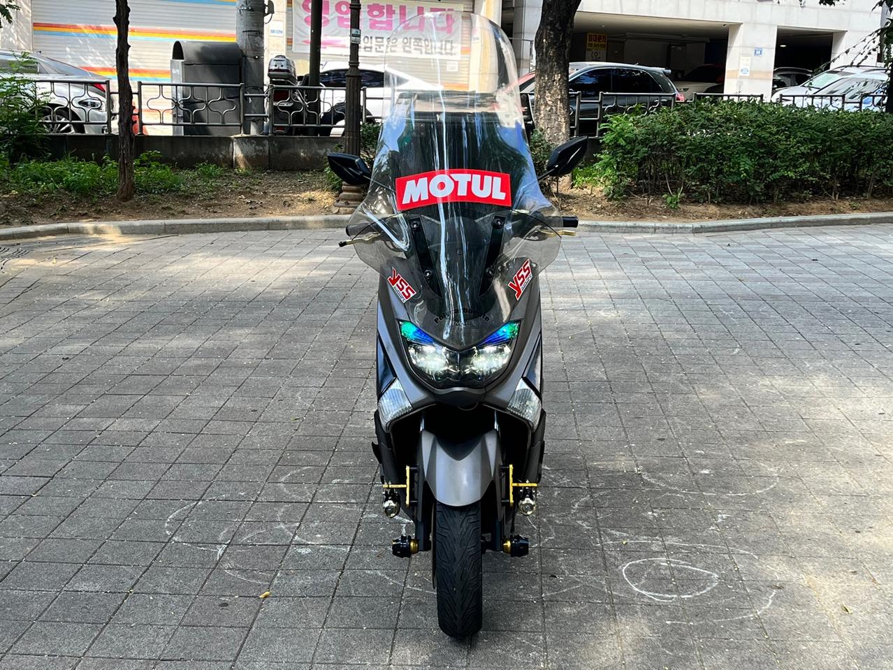 NMAX 20년 풀파츠 및 다수 튜닝 차량 저렴하게 판매합니다.