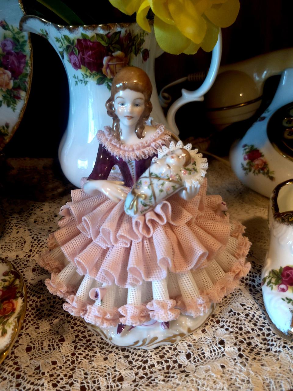 독일 드레스덴 피겨린 아기안음