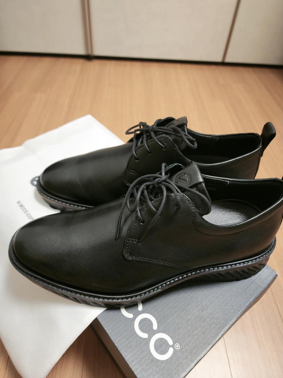 ecco 남성 고급 가죽 정장화 ST.1 하이브리드 발편함