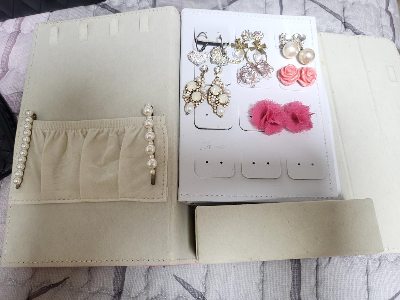 악세사리 다이어리 케이스