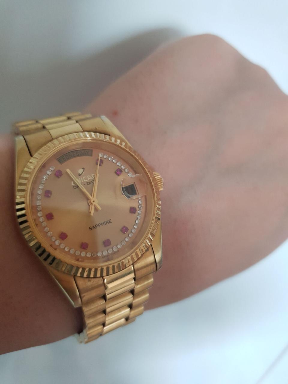 애니카 데이데이트