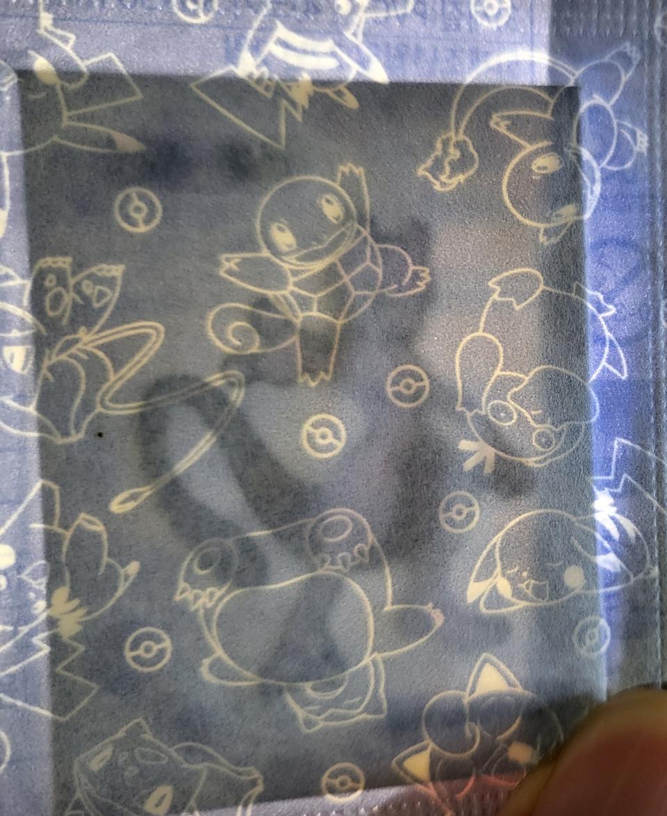 포켓몬 띠부띠부씰 뮤츠 뮤 다 판매되고 뮤츠 미개봉 하나 남았습니다