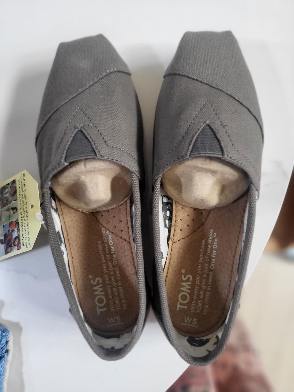 탐스 클래식 애쉬 캔버스 W5사이즈