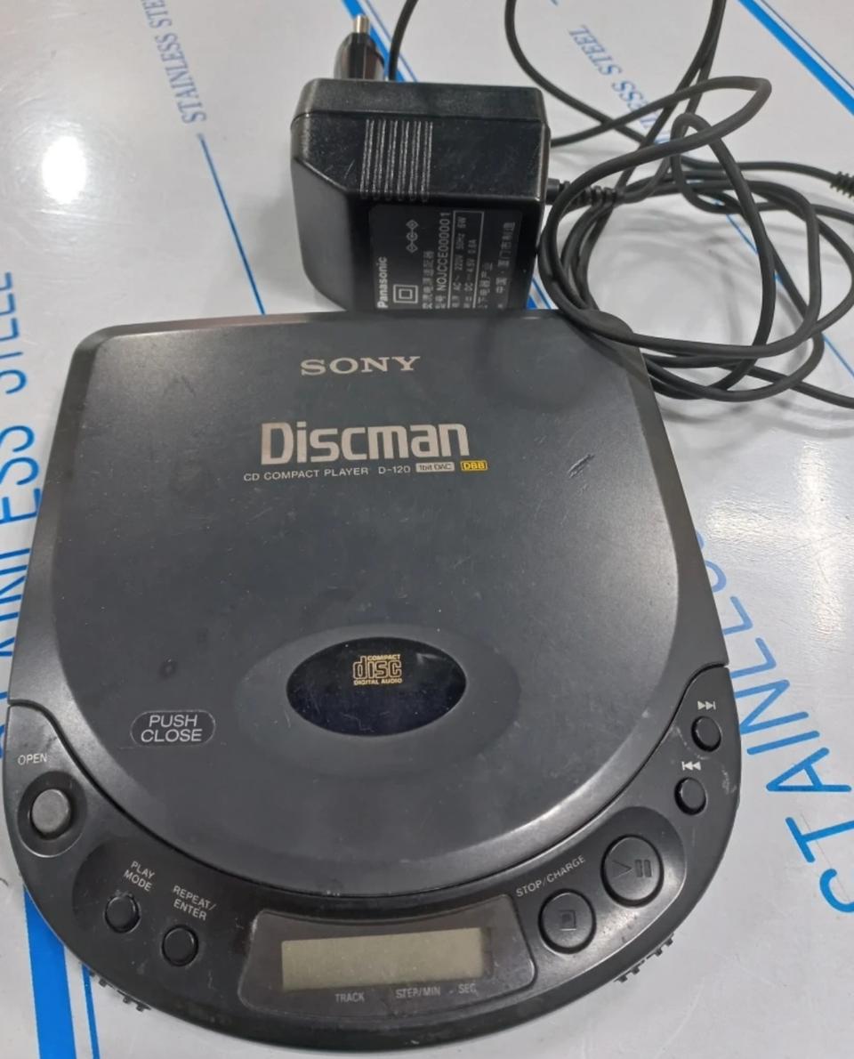 소니디스크맨 입니다