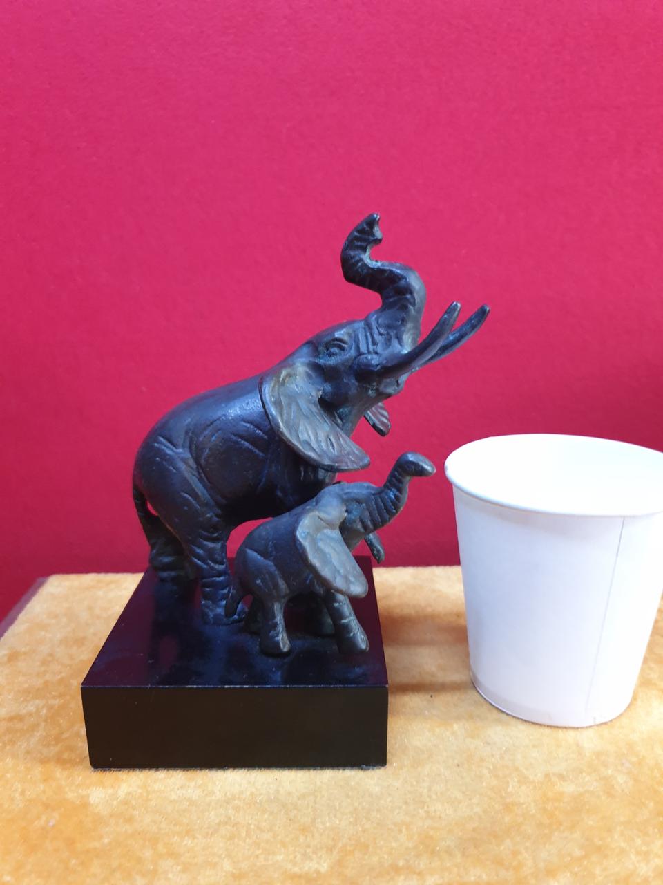 행운의 코끼리.ㅡ동작품.