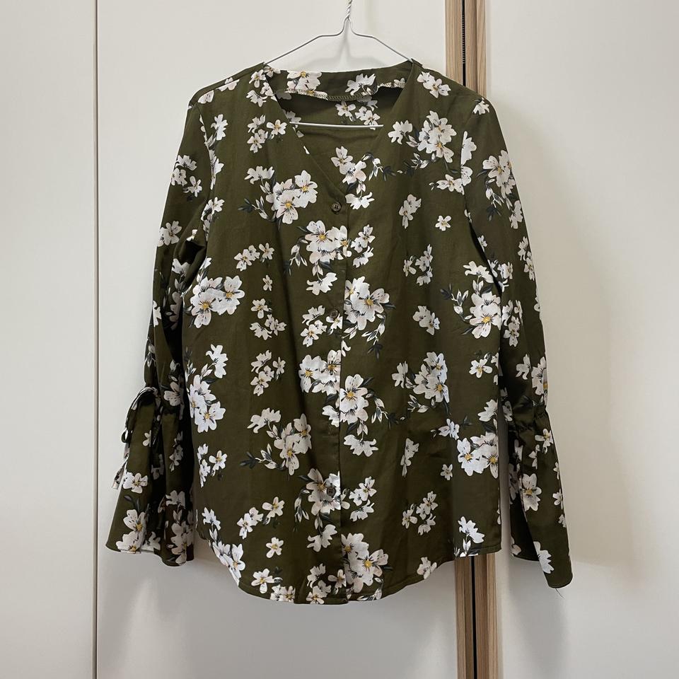 플라워 리본 퍼프 소매 원피스