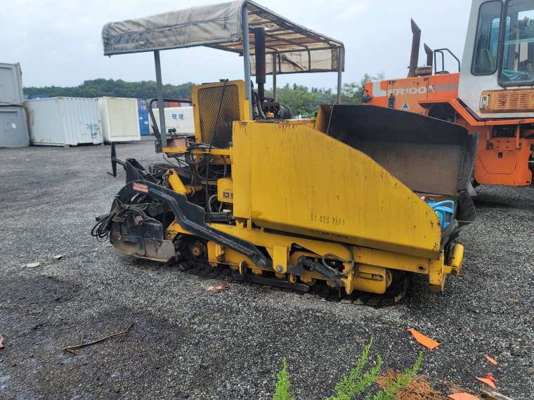 존디어 아스팔트 피니셔 115시간 사용