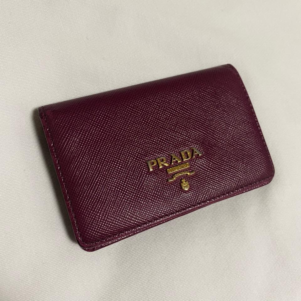 [정품]프라다 카드지갑 자홍색 (원가 32만원)